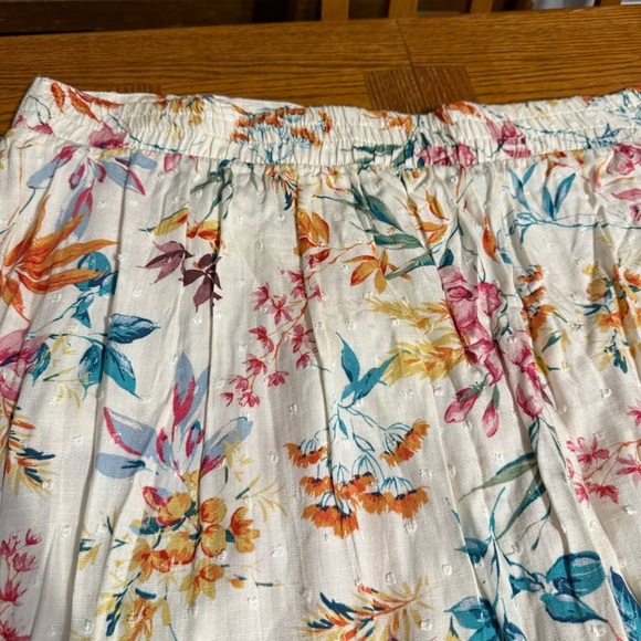 NEW Torrid Swiss Dot Ruffle Hi-Low Maxi Skirt 4X in Floral Ivory Tiered Ruffle - Picture 15 of 16